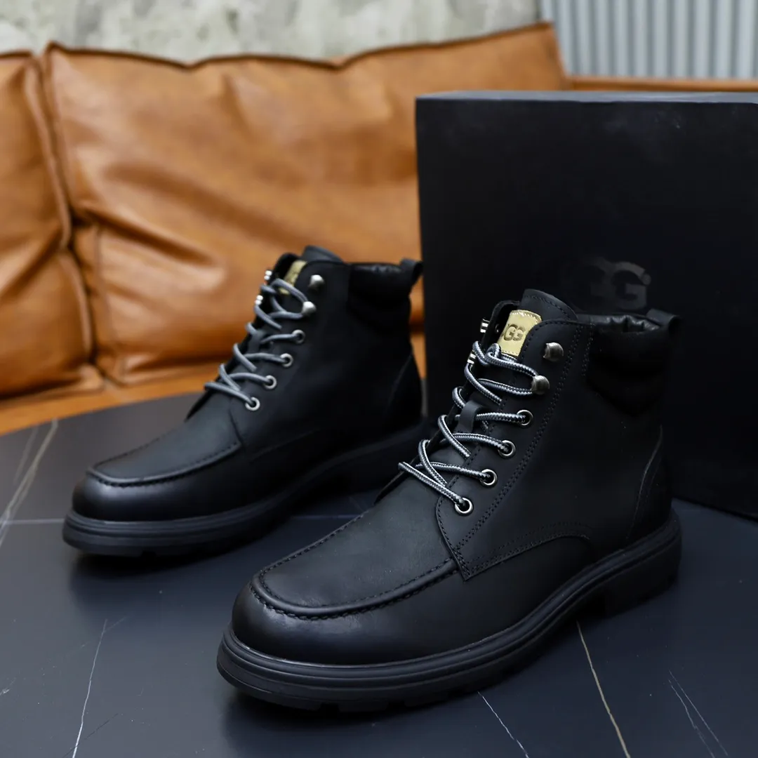 Ex-factory price: 640 thick wool imported from Australia Brand: UGG genuine purchasing agent Size: 39–44 Grade: Official website 1:1 Material: First-layer genuine leather waterproof and anti-freeze upper Real wool lining Original non-slip wear-resistant lightweight soft outsole Style category: Men's casual shoes Trendy style Comfortable on the feet Color: Real picture color